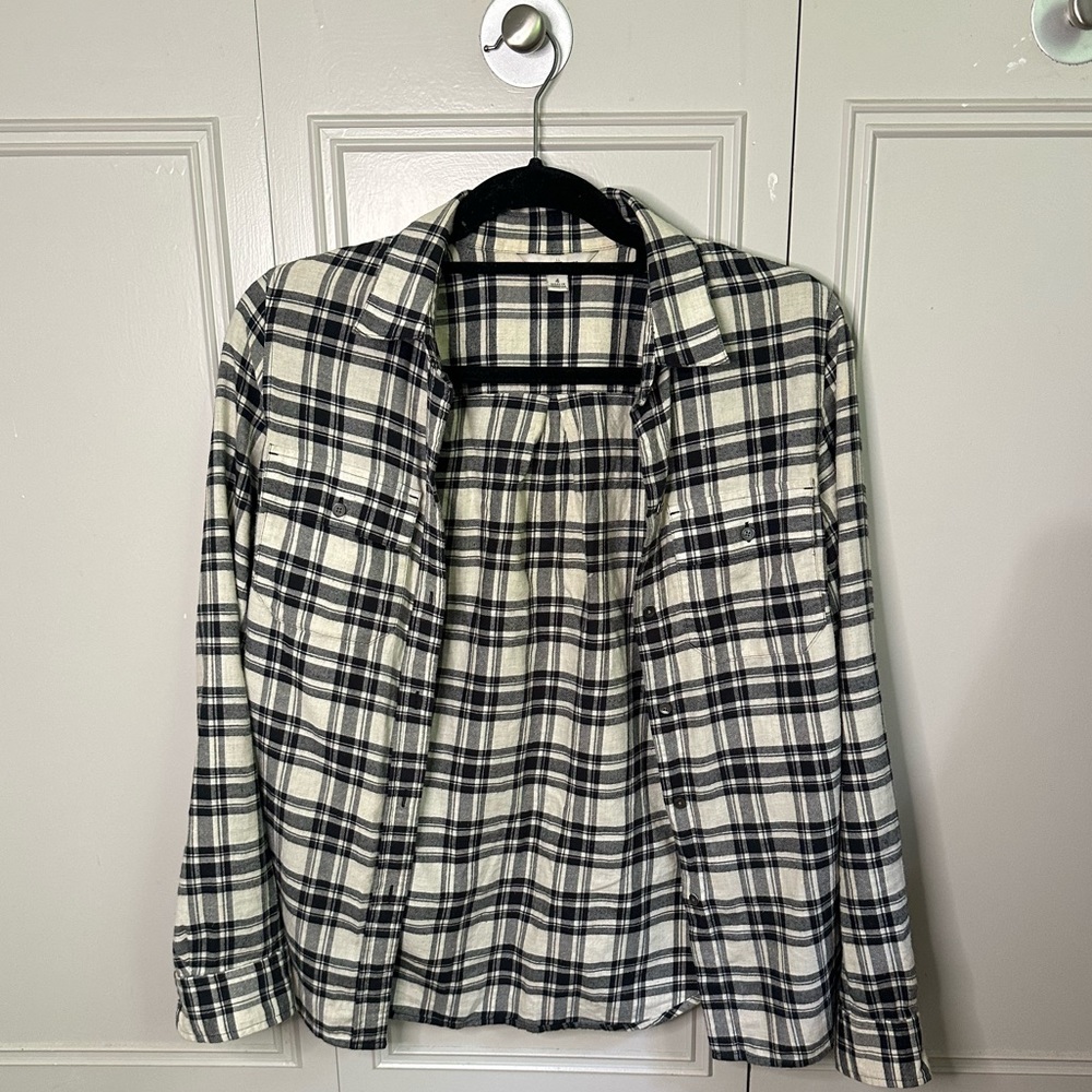L.L. Bean Black and White Plaid Button Down Flannel, Size 4 (Small)